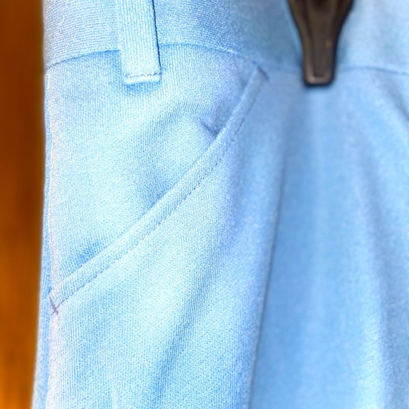 Sold as an outfit. Message me if you have any questions! 😊 - Picture 6 of 9